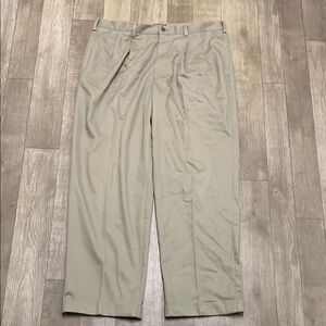Mens IZOD Khaki Straight‎ Fit Business Casual Pleated Chino Pants